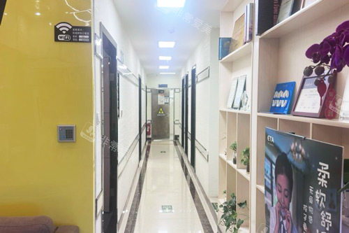 肇庆创齿口腔走廊图