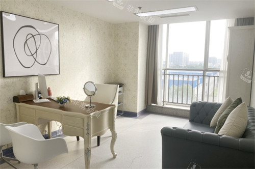 四川现代整形面诊室