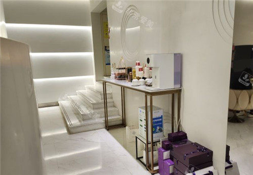 上海江依南整形走廊