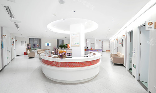 深圳博爱曙光整形分诊台环境