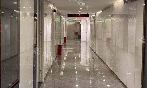 深圳富华整形走廊图