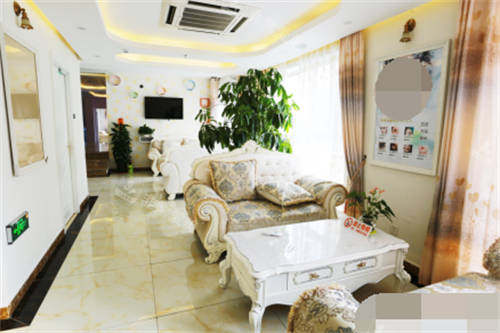 上海丽质医疗美容门诊部休息区