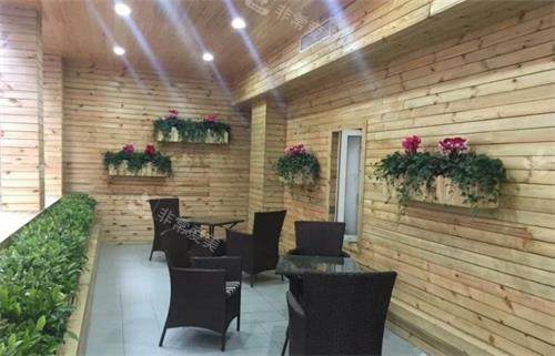 成都九龙医院接待区环境 成都九龙医院接待区环境