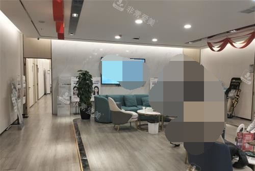 芜湖名姝医疗美容医院腰腹吸脂引进黄金微雕设备，溶脂紧肤一体化打造紧致流畅腰线不松垮