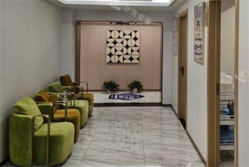 湖北武汉江城整形外科医院等候区