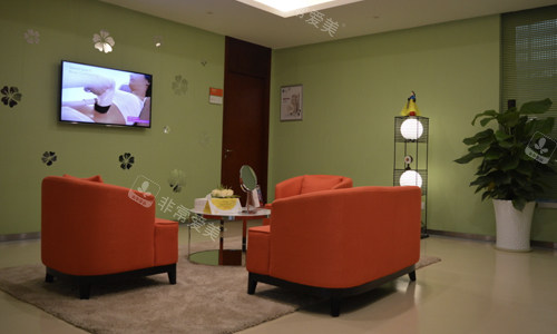 福州美贝尔整形医院2楼休息区 福州美贝尔整形医院2楼休息区