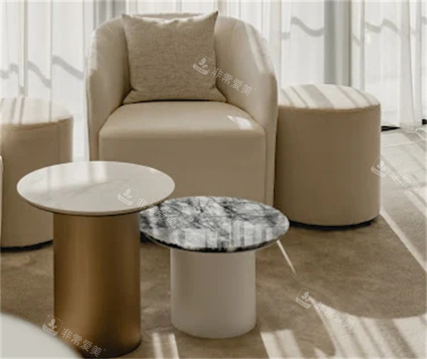 韓國brandnewclinic皮膚科等候沙發(fā)環(huán)境