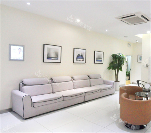 昆明華美美萊整形休息區(qū)一角