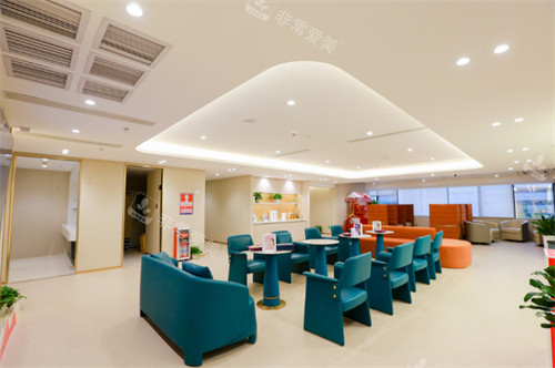深圳富华医疗美容医院等待大厅
