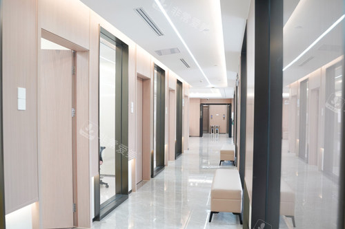 深圳港龙医院口腔科治疗区图