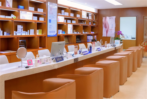 东莞环球美天整形面诊区