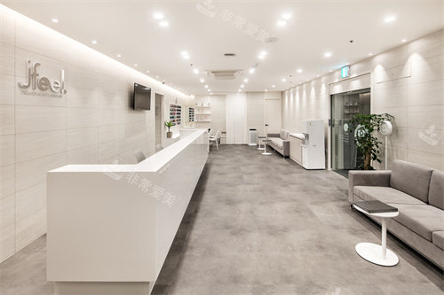 韩国Jfeel桔艺菲皮肤科弘大店大厅