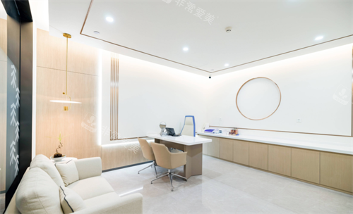 济南雍禾植发面诊室