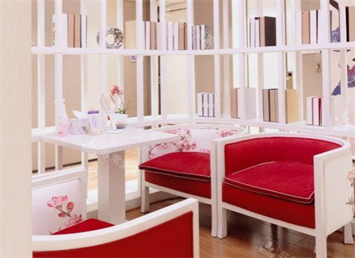 淄博美冠臣医疗美容休息区环境图