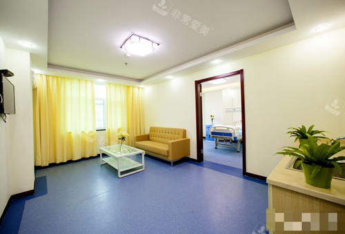 郑州科大医院私密科治疗室