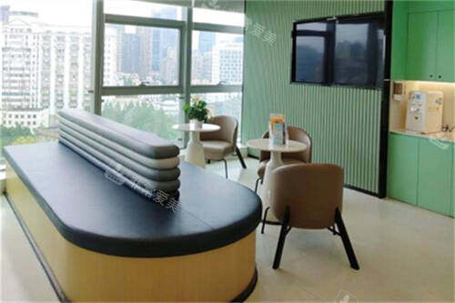 武汉悦瞳眼科医院休息候诊区