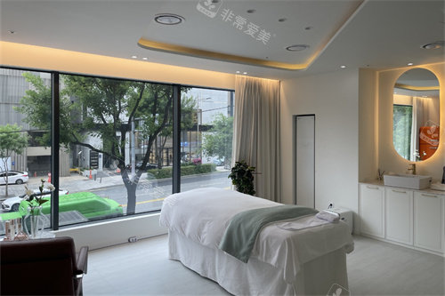 韩国清潭BNA皮肤科诊疗室