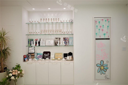 韩国清潭BNA皮肤科展示柜