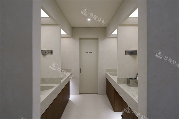 韩国佩舒皮肤科盥洗 韩国佩舒皮肤科盥洗