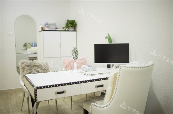 广州可玫尔医疗美容门诊部商谈室