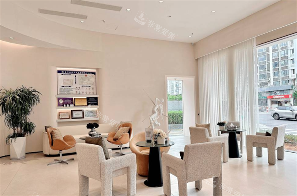 厦门美仑美奂医疗美容等候区