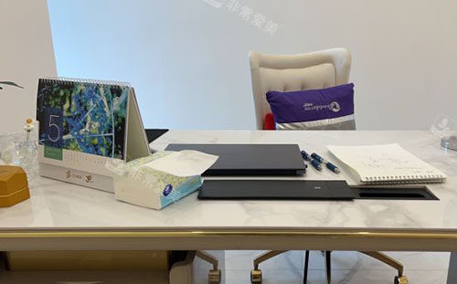 杭州清沐醫(yī)療美容醫(yī)生辦公室