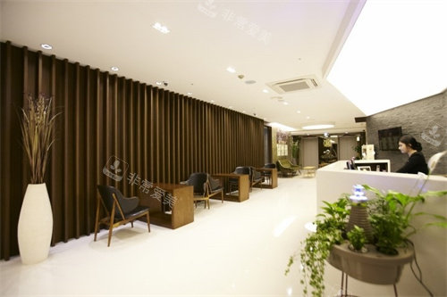 韓國(guó)伊美芝整形外科醫(yī)院大廳 韓國(guó)伊美芝整形外科醫(yī)院大廳