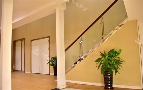 合肥崔勁松醫(yī)療美容新地店環(huán)境 合肥崔勁松醫(yī)療美容新地店環(huán)境