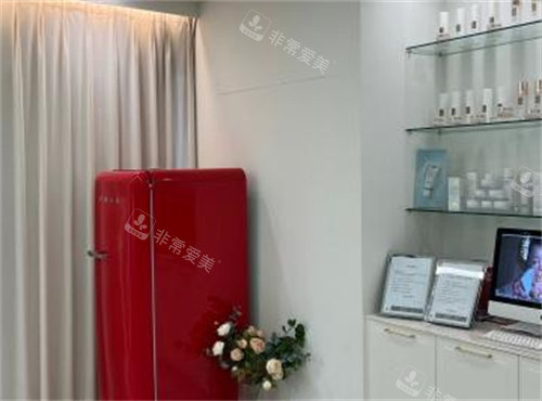 韓國清潭BNA皮膚科室內(nèi)一角 韓國清潭BNA皮膚科室內(nèi)一角