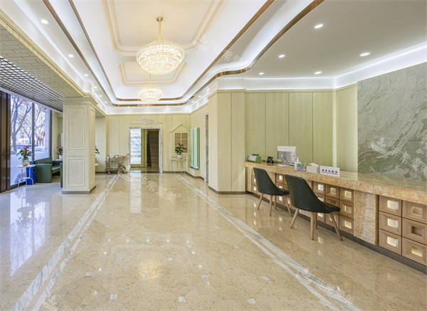 北京潤美玉之光醫(yī)療美容大廳環(huán)境 北京潤美玉之光醫(yī)療美容大廳環(huán)境
