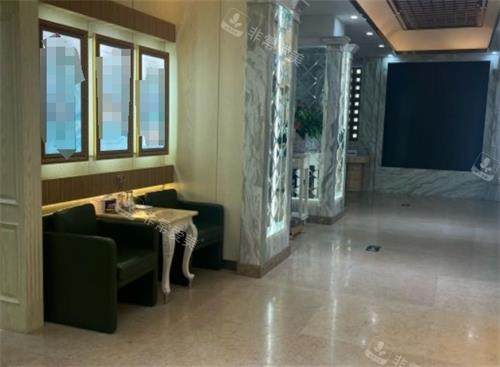 北京潤美玉之光醫(yī)療美容門診部等候區(qū) 北京潤美玉之光醫(yī)療美容門診部等候區(qū)