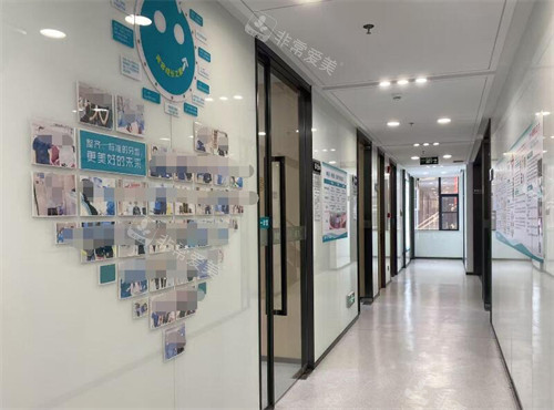 深圳萬豐醫(yī)院口腔科走廊 深圳萬豐醫(yī)院口腔科走廊