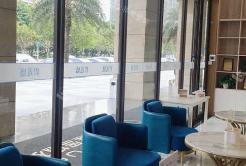 佛山碧蓮盛植發(fā)休息區(qū) 佛山碧蓮盛植發(fā)休息區(qū)