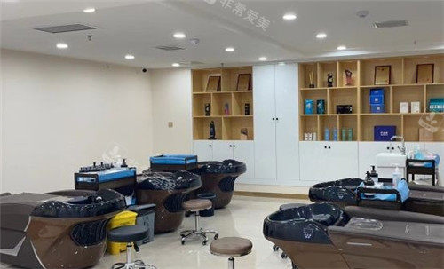 大連碧蓮盛植發(fā)醫(yī)院洗頭區(qū) 大連碧蓮盛植發(fā)醫(yī)院洗頭區(qū)