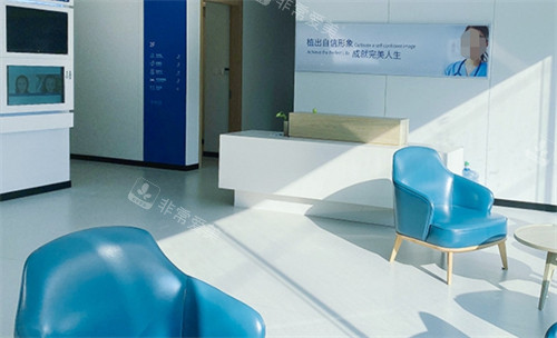 成都大麥微針植發(fā)護(hù)士臺(tái)環(huán)境一覽圖 成都大麥微針植發(fā)護(hù)士臺(tái)環(huán)境一覽圖