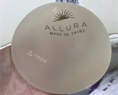 常見的隆胸假體