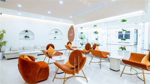 呼和浩特雍禾植發(fā)醫(yī)院等候區(qū)