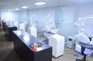 韩国多仁牙科医院治疗室