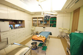 韩国狎鸥亭艾比钮整形外科手术室