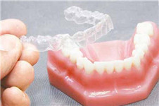 隐形牙齿矫正和传统矫正哪个更好?