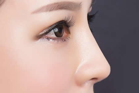 鼻综合整形都包含哪些项目，对鼻部改动大吗？