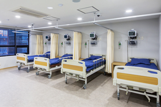 韩国cueviss整形医院恢复区照片