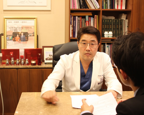 采访韩国整形医院隆鼻院长