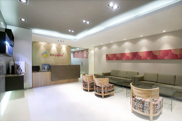 韩国Cara整形外科大厅照片