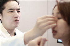 驼峰鼻整形在韩国多少钱能做，丽丝塔和李炳文谁做得好？