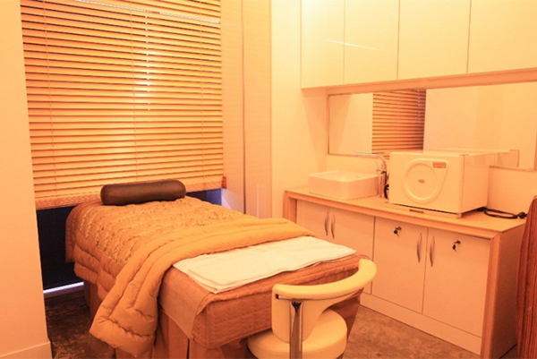 韩国Clinic10皮肤整形医院诊疗室环境照片