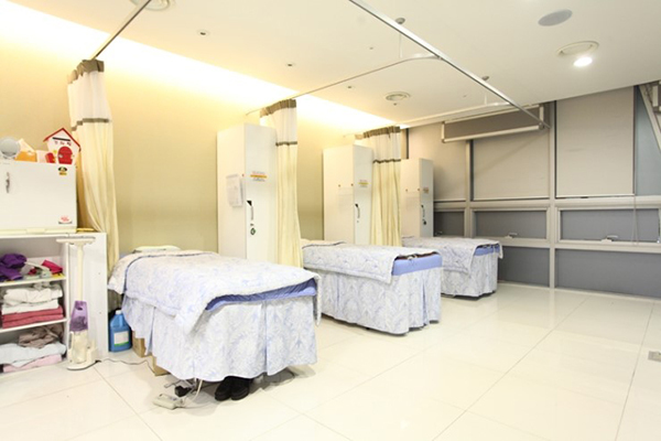 韩国安瑟琳整形外科护理室