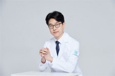 韩国NANA整形轮廓手术怎么样，崔相錄是做轮廓很出名医生！