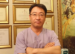 韩国克里姆特整形外科整形医生