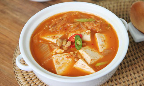 韩国清麴酱豆腐泡菜汤